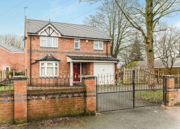 Detached house To Rent in Manchester