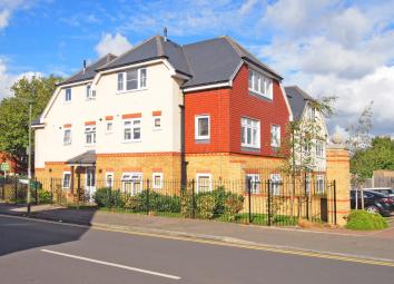 Flat To Rent in Epsom