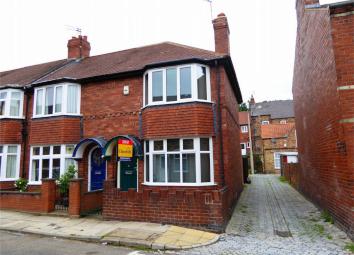 End terrace house To Rent in York