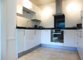 Flat To Rent in Buxton