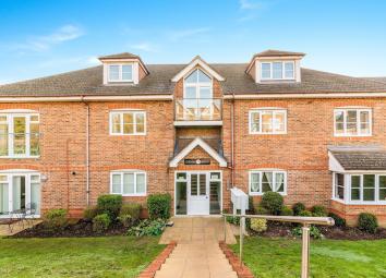 Flat For Sale in Tadworth