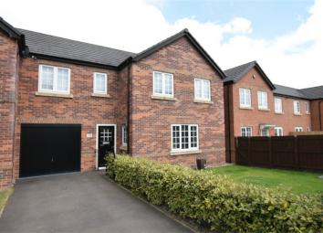 End terrace house For Sale in Alfreton