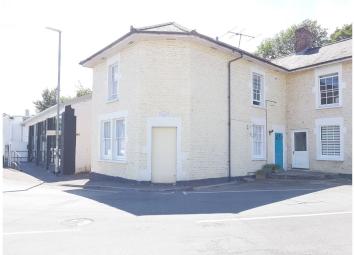 2 Bedroom End terrace house for sale