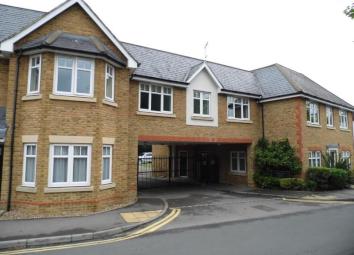 Flat To Rent in Walton-on-Thames