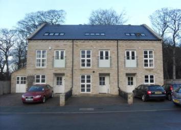 Town house To Rent in Huddersfield