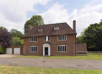 Detached house To Rent in Walton-on-Thames