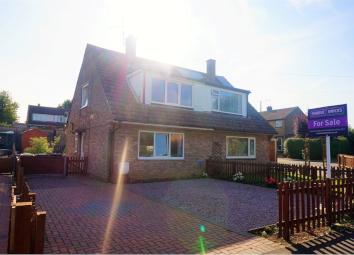 Semi-detached house For Sale in Sleaford