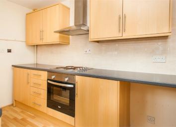 Semi-detached bungalow To Rent in Selby