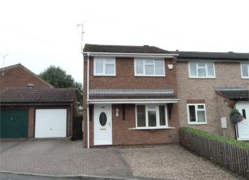 3 Bedroom Semi-detached house to rent
