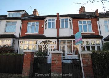 Semi-detached house To Rent in New Malden