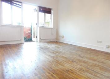 Flat To Rent in South Croydon