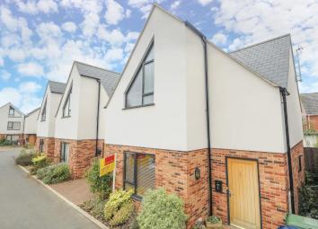 Detached house To Rent in Oxford