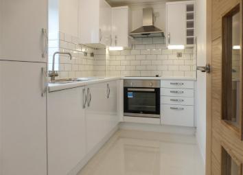 Maisonette To Rent in Cardiff