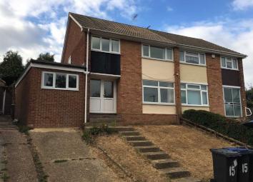 Terraced house To Rent in Canterbury