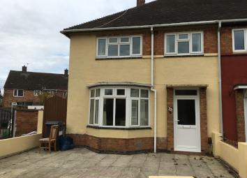Semi-detached house To Rent in Leicester