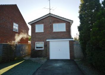 Detached house To Rent in Bordon