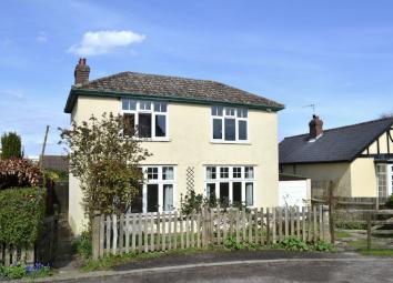 Detached house To Rent in Malvern