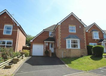 Detached house For Sale in Glastonbury