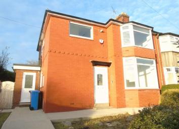 Semi-detached house To Rent in Prescot