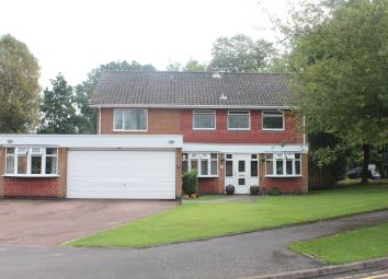 Detached house To Rent in Solihull
