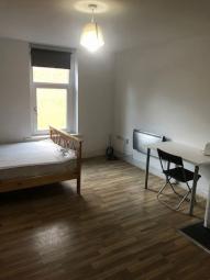 Flat To Rent in Bolton