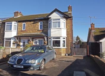 3 Bedroom End terrace house for sale