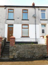 Terraced house For Sale in Porth
