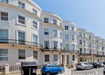 Flat For Sale in Hove