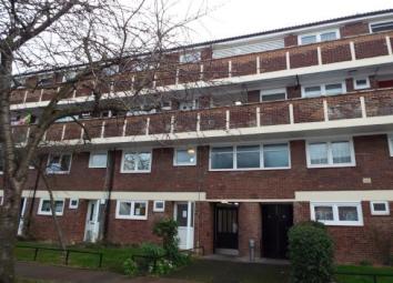 Maisonette For Sale in Enfield