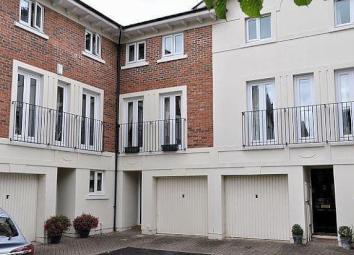 Town house To Rent in Worcester