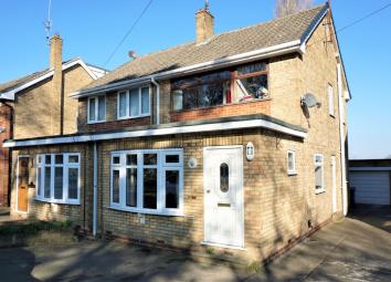Semi-detached house For Sale in Cottingham