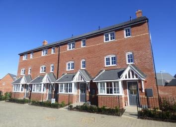 Town house To Rent in Gloucester