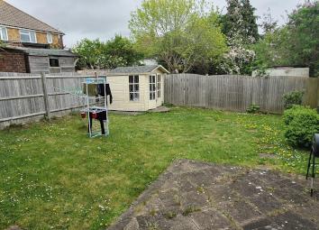 Flat To Rent in Hove