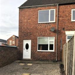 End terrace house To Rent in Pontefract