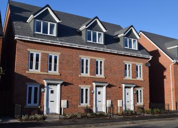 Mews house To Rent in Burton-on-Trent