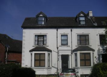 Studio To Rent in Epsom