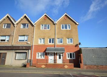 Terraced house For Sale in Wirral