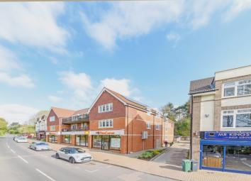 Flat To Rent in Tadworth