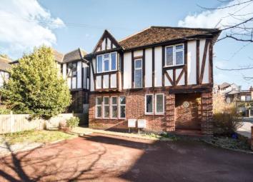 Flat For Sale in Westcliff-on-Sea