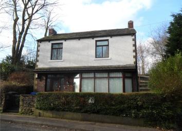 Detached house To Rent in Rochdale