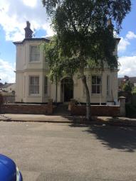 Flat To Rent in Leamington Spa