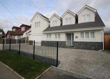 Detached house For Sale in Hockley