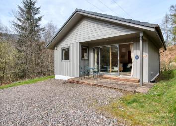 Detached house For Sale in Crianlarich