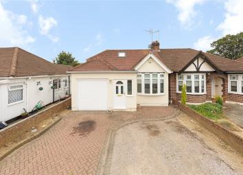 Bungalow For Sale in Hornchurch