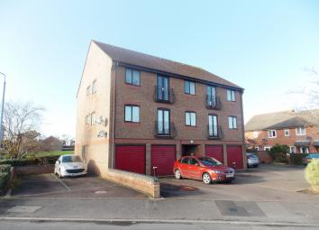Flat To Rent in Swindon