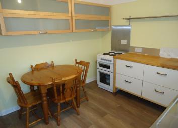 Semi-detached bungalow To Rent in Wigan