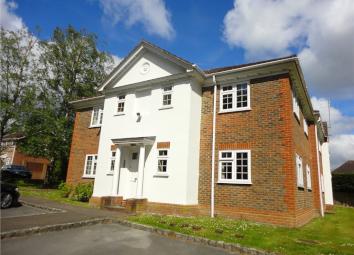 Flat To Rent in Lightwater