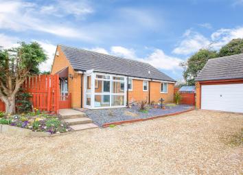 Detached bungalow For Sale in Kettering