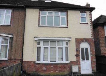 Semi-detached house To Rent in Hinckley