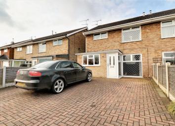 Semi-detached house For Sale in Brigg